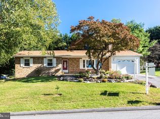 523 Geneva Dr, Westminster, MD 21157