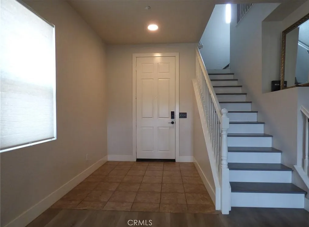 Building Photo - 6279 Long Cove Dr