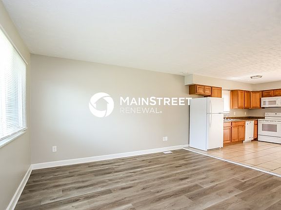 4th image of 1335 Birch Dr