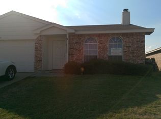 8124 Dripping Springs Dr, Fort Worth, TX 76134