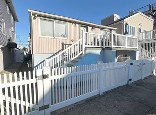30 Delaware Ave, Long Beach, NY 11561