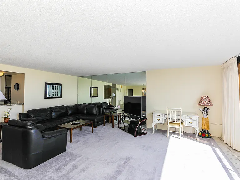 1910 Ala Moana Blvd #21B — Photo 18