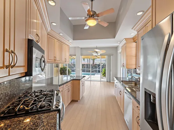 8445 E Garden Oaks Circle, Palm Beach Gardens, FL 33410