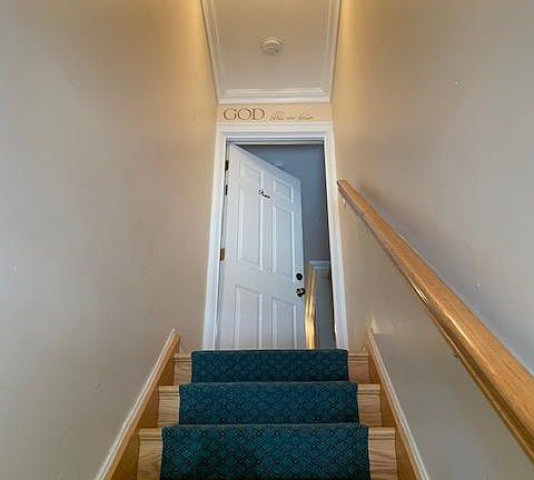 3rd image of 248 E 239th St Floor 2