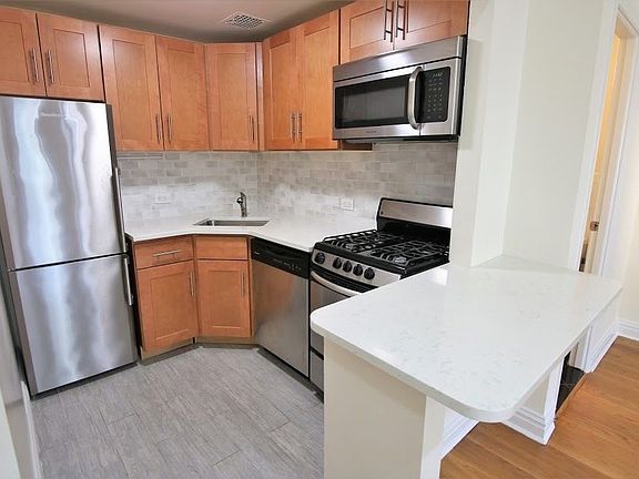 4th image of 156 W 75th St #4A