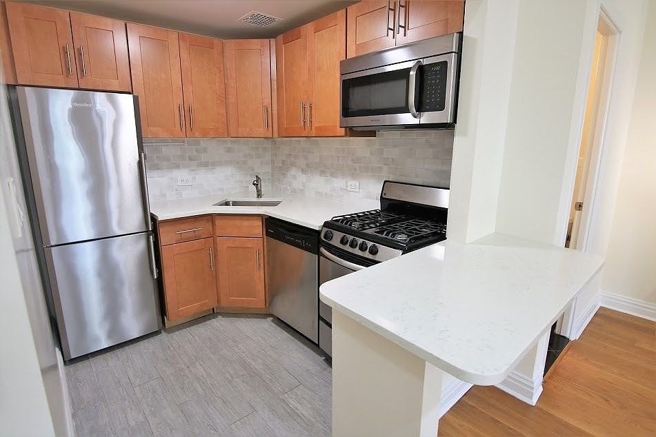 1st image of 156 W 75th St APT 7