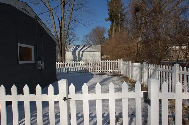 Side yard