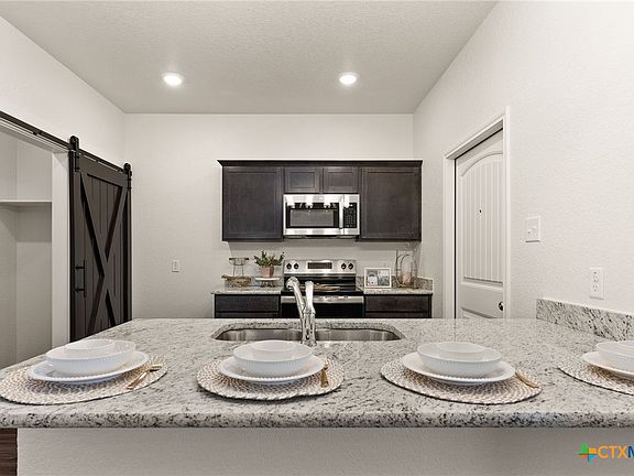 4th image of 5205 White Rose Dr