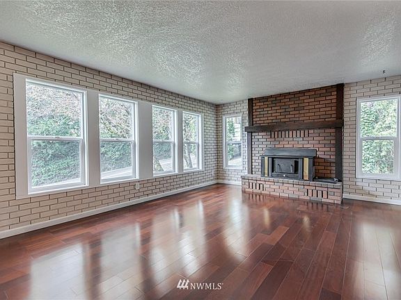 5th image of 208 Highland Park Dr
