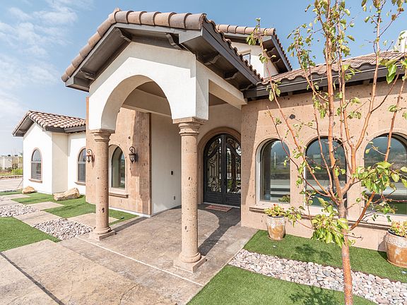 2nd image of 1217 Calle Alta Dr