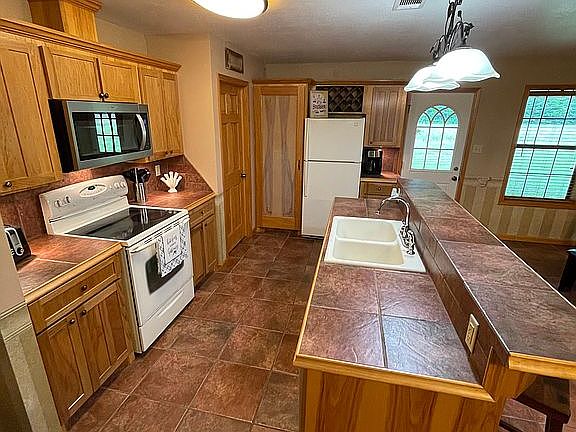 Hickory Cabinetry