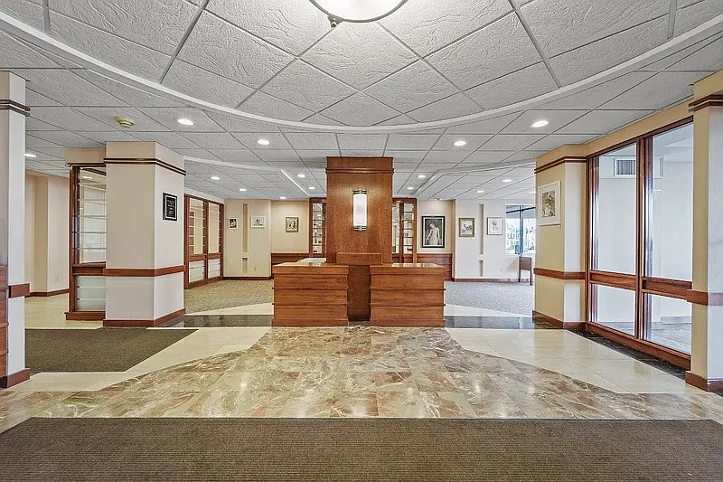 1 bed, 2.0 bath, 925 sqft, $1,380 — Photo 3