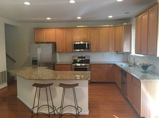 21451 Tamarack Ridge Sq, Sterling, VA 20164