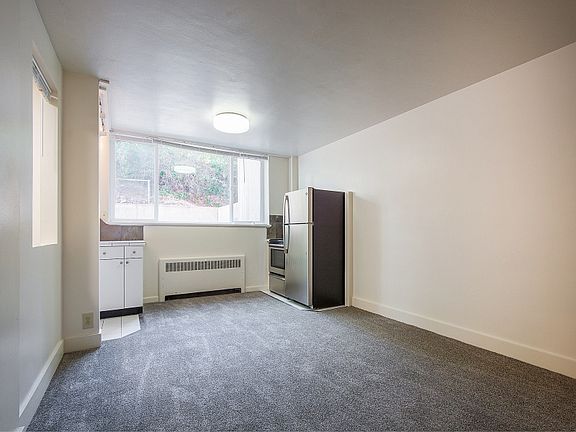 3rd image of 130 S 1300 E APT 214
