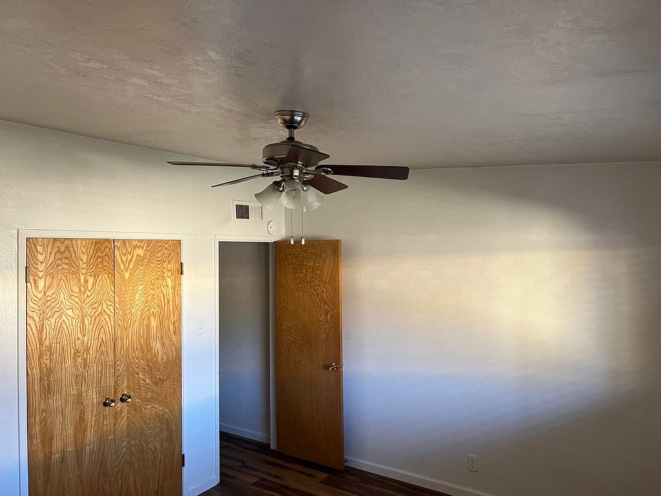 1st image of 1220 W Tulare Avenue