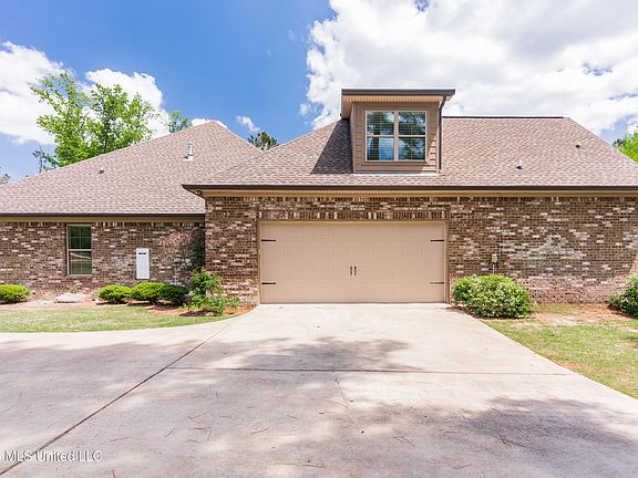 5th image of 517 Viewpointe Way