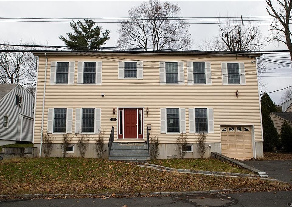1st image of 22 Winthrop Ln