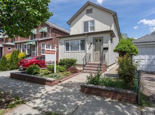 4509 189th St, Flushing, NY 11358