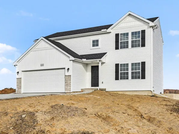 901 Breezewood Dr, Lakeville, IN 46536