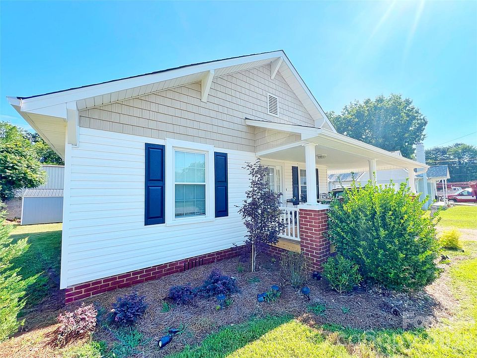 1st image of 108 Snipe St