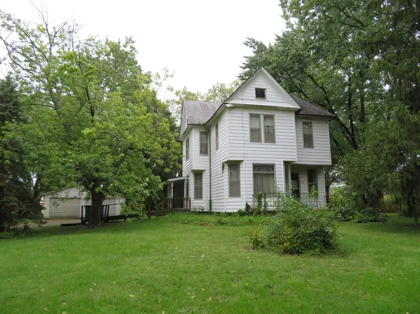 509 S Water St, Saint Joseph, IL 61873