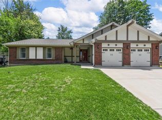 31 Picardy Dr, Lake Saint Louis, MO 63367