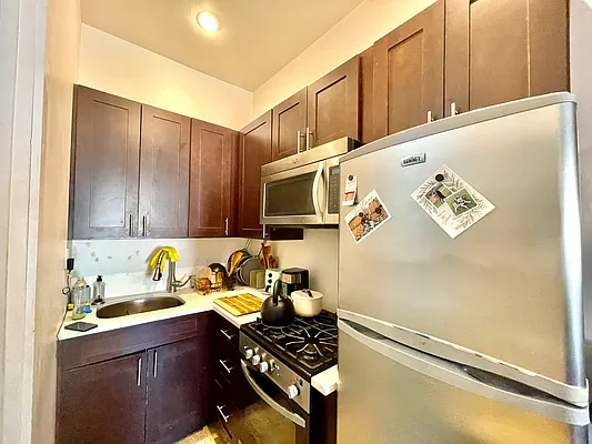 Rented by Pear NYC LLC | media 21