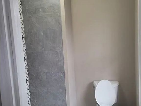 2nd image of 31-33 Tillinghast St #2