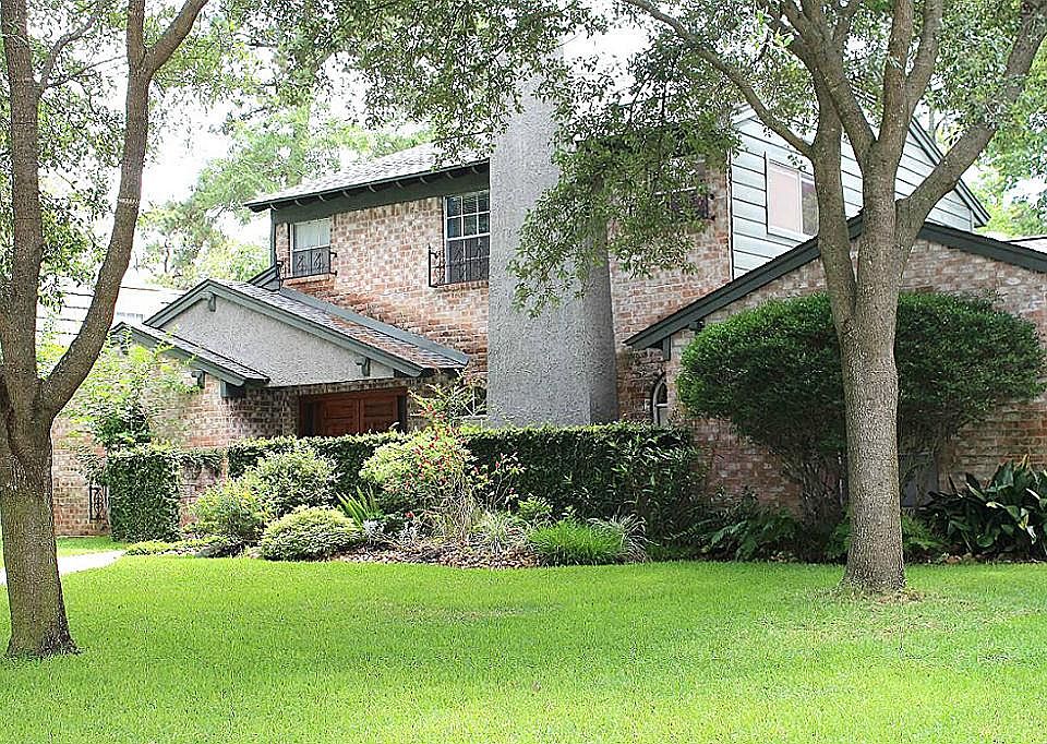 Welcome Home to 19410 Joanleigh Drive in Spring, Texas!