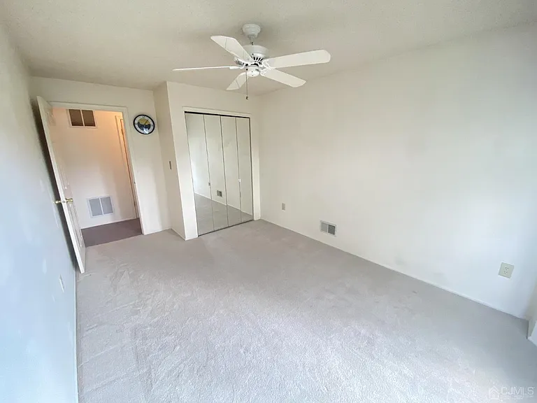 31 Dartmouth Way — Photo 8