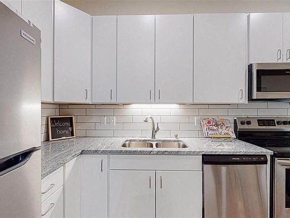 5th image of 2220 Snelling Ave #5613717