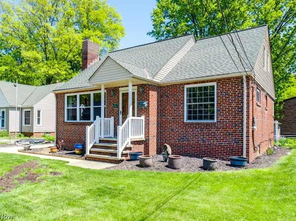 3241 W 231st St, North Olmsted, OH 44070