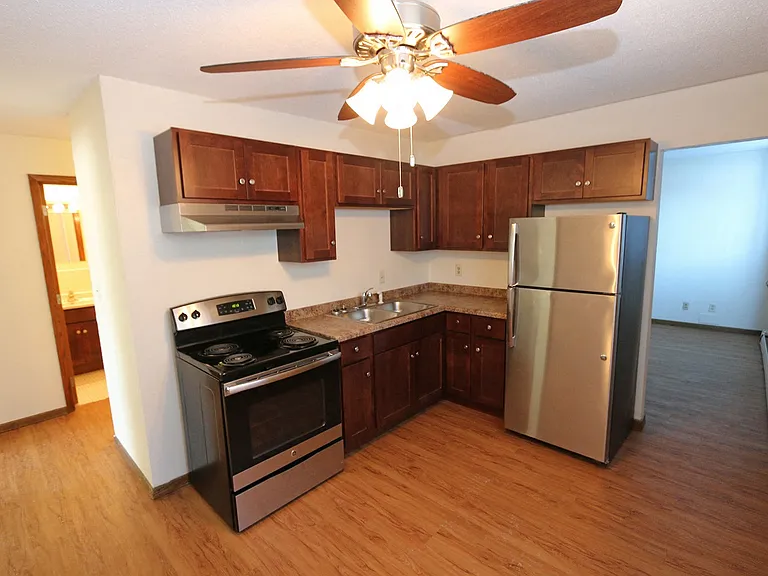 Alpine Apartments — Photo 8