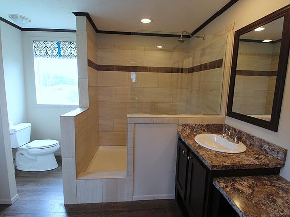 4th image of 147 Paulette Ln