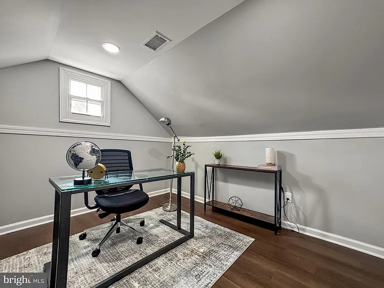 6621 Hallwood Ave — Photo 37