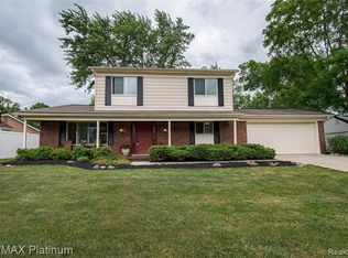 22541 Brook Forest Rd, Novi, MI 48375