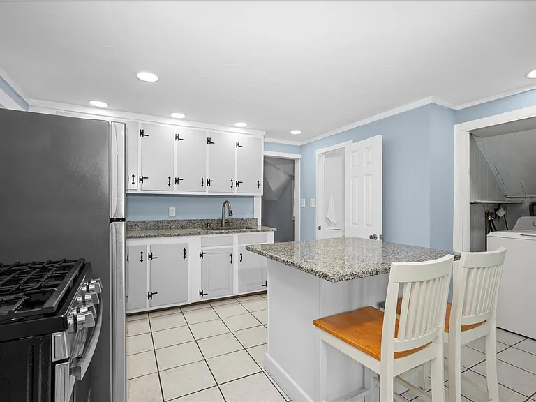150 Malvern Rd #2 — Photo 15