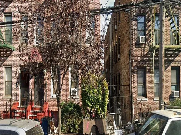 243 E 51st St APT 6, Brooklyn, NY 11203