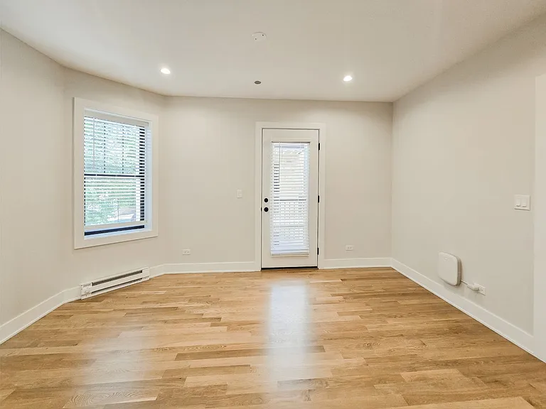 2237-41 N. Bissell — Photo 18