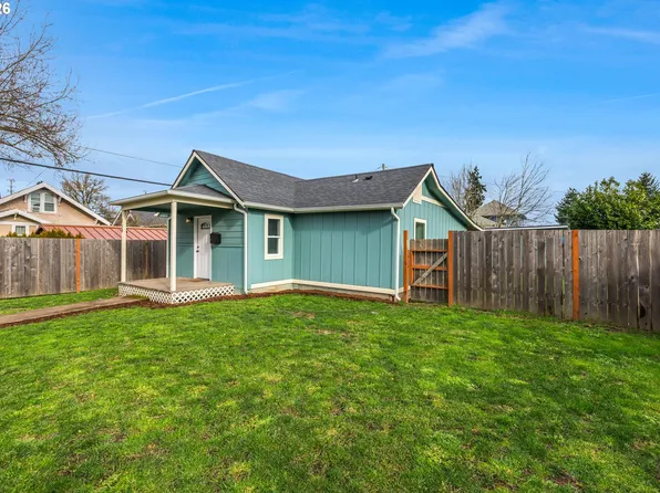 110 S Lincoln St, Newberg, OR 97132