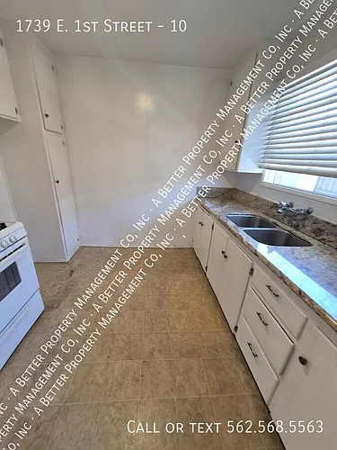 1739 E 1st St #10 Photo 1