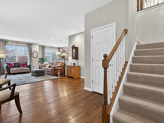 3rd image of 34W655 Roosevelt Ave Unit D