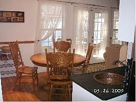 2nd image of 4901 Oakwood St