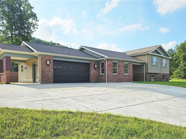 307 Diane Dr, Rural Valley, PA 16249