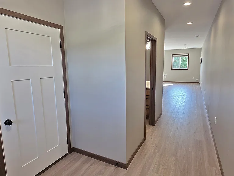 Cloverfield Townhomes — Photo 8
