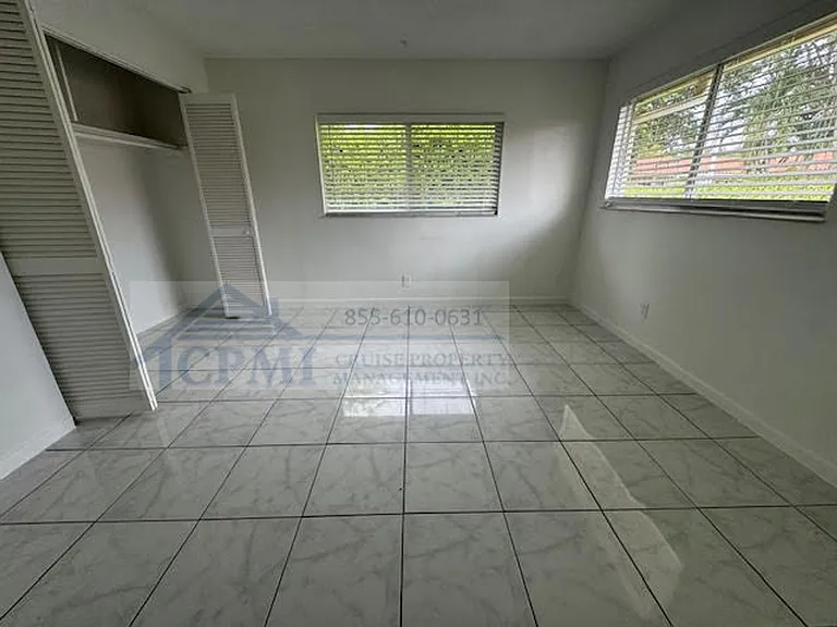 8430 NW 40th St Coral Springs, FL 33065 — Photo 13
