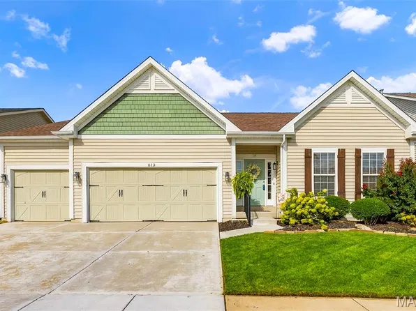 513 Country Chase Dr, Lake Saint Louis, MO 63367