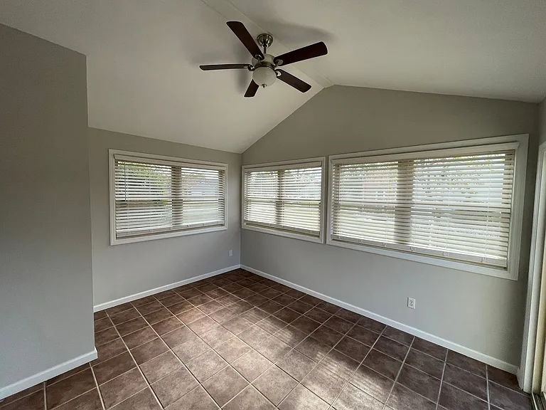 10617 Wood Flower Ct — Photo 21