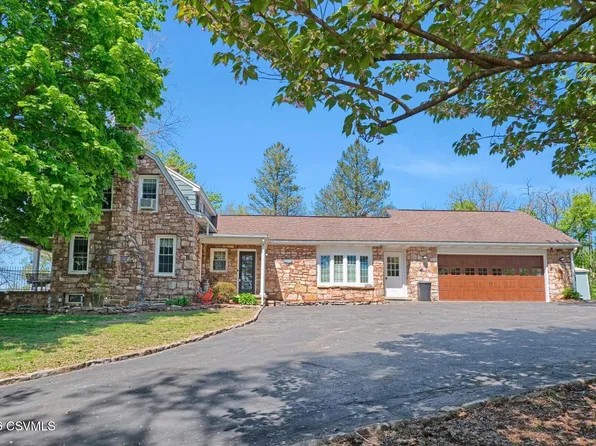 215 Baylor Rd, Watsontown, PA 17777