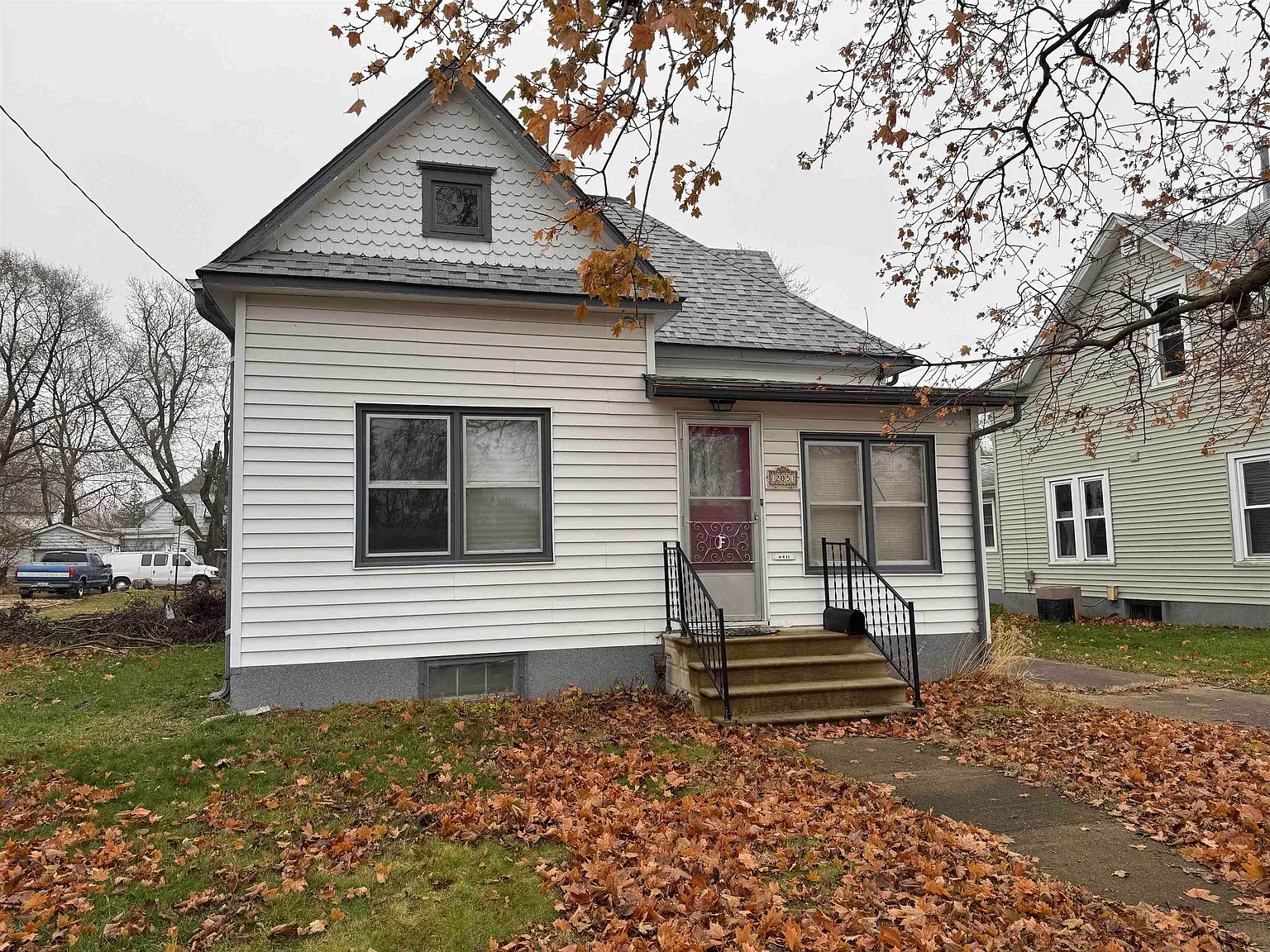 205 4th Ave NE, Oelwein IA - Owner Finance Home